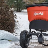 130LB PUSH PRO SALT SPREADER